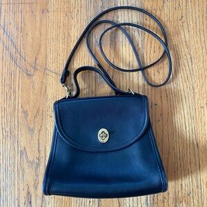 Coach Regina Vintage 90’s Leather Crossbody Bag